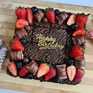 Chocolate Fudge Brownie Cake Half Kg : Gift/Send Christmas Gifts Online  HD1109548 |IGP.com